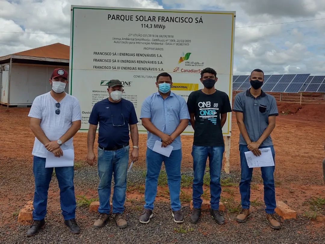 Comitiva da Prefeitura de Capitão Enéas faz visita técnica a empresa de energia solar