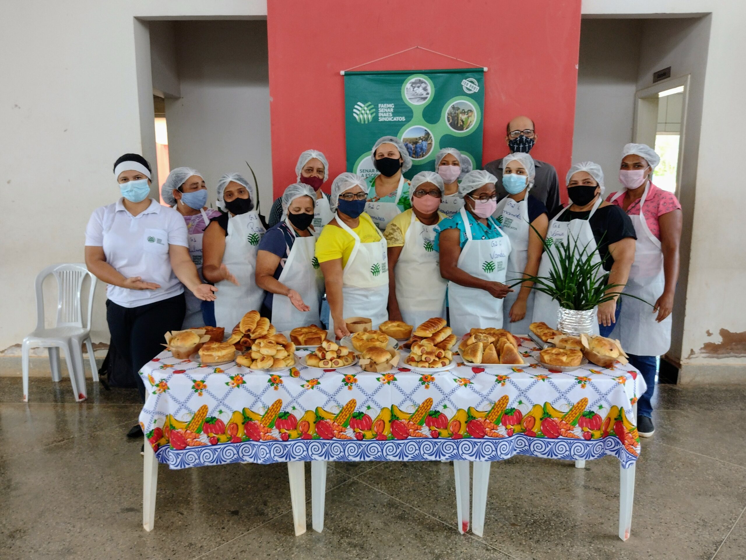 PREFEITURA DE CAPITÃO ENÉAS REALIZA CURSO DE PRODUÇÃO ARTESANAL DE ALIMENTOS